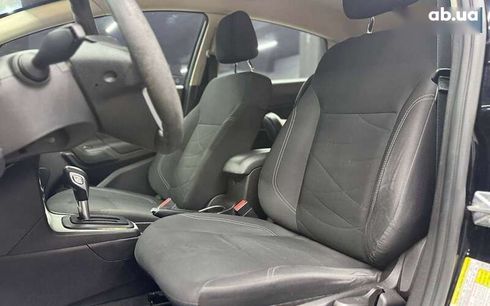 Ford Fiesta 2017 - фото 9