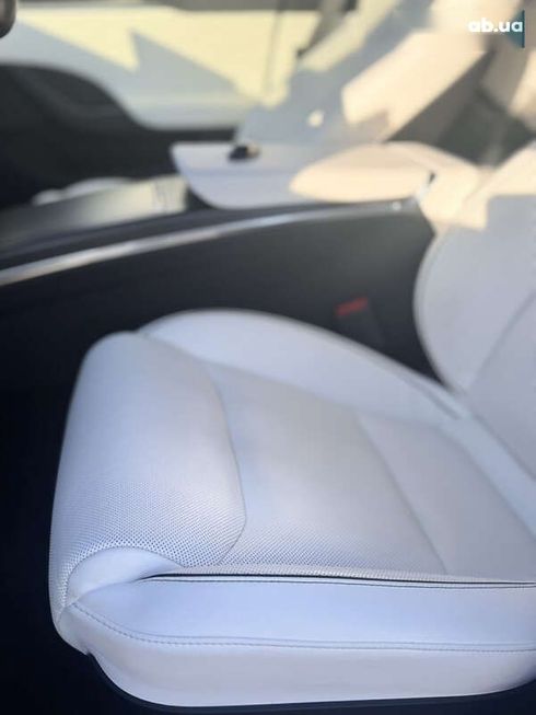 Tesla Model S 2021 - фото 8