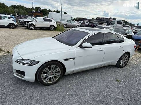 Jaguar XF 2017 - фото 9