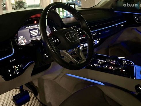 Audi Q7 2018 - фото 21