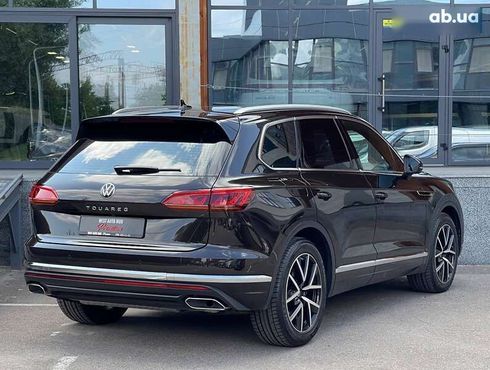 Volkswagen Touareg 2022 - фото 7