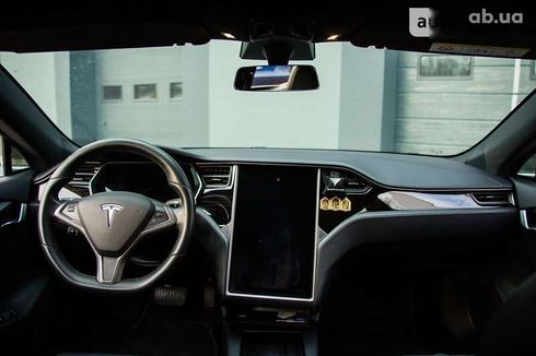 Tesla Model S 2018 - фото 16