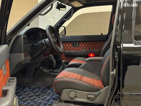 Toyota 4Runner 1994 черный - фото 29