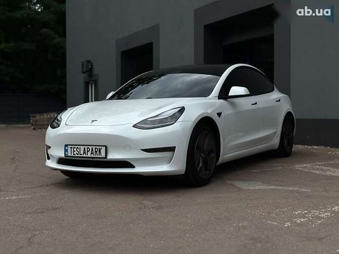 Tesla Model 3 2019 - фото 4