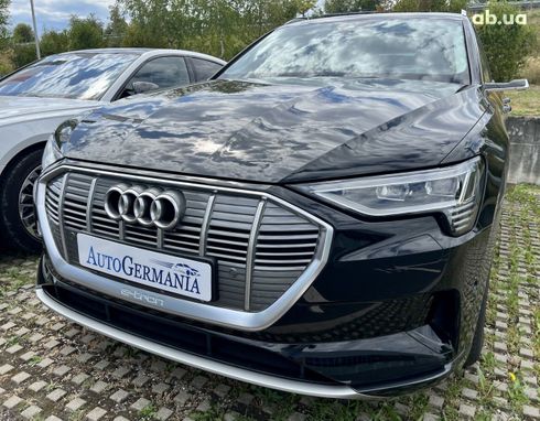 Audi E-Tron 2022 черный - фото 11