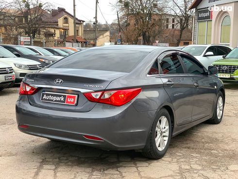 Hyundai Sonata 2011 серый - фото 5