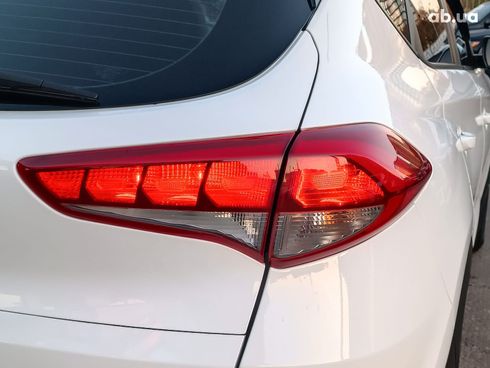 Hyundai Tucson 2017 белый - фото 10