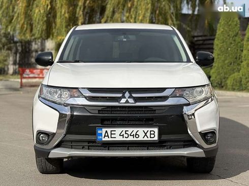 Mitsubishi Outlander 2015 - фото 5