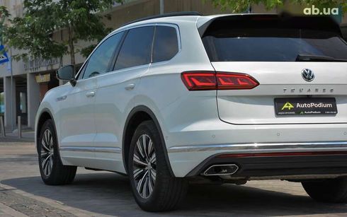 Volkswagen Touareg 2019 - фото 8