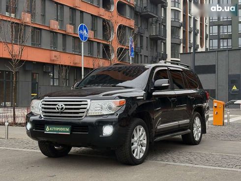 Toyota Land Cruiser 2013 - фото 3