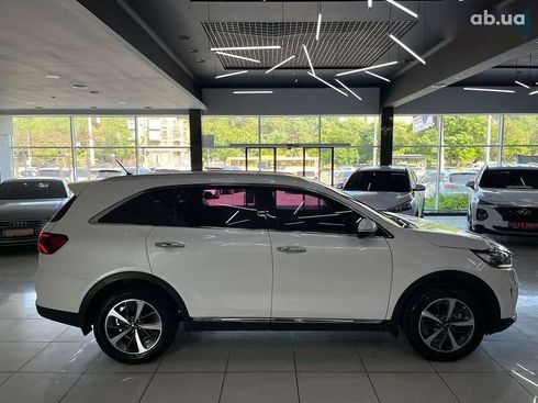 Kia Sorento 2019 - фото 8