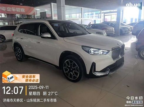 BMW iX1 2023 - фото 7
