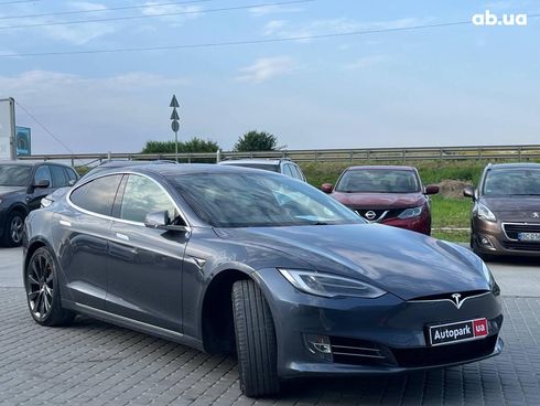 Tesla Model S 2019 серый - фото 3