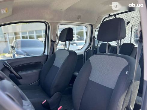 Renault Kangoo 2019 - фото 12