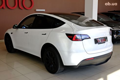 Tesla Model Y 2021 белый - фото 4