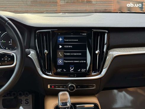 Volvo S60 2020 - фото 28