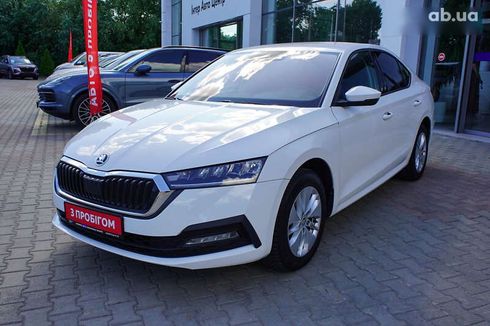 Skoda Octavia 2020 - фото 10