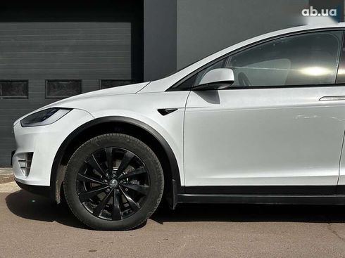 Tesla Model X 2018 - фото 4