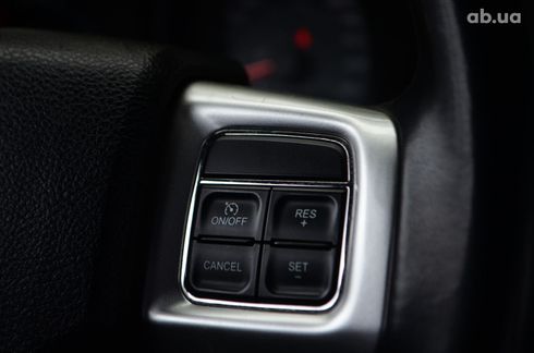 Dodge Avenger 2012 черный - фото 20