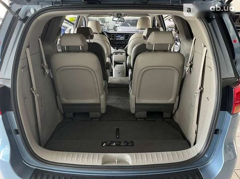 Kia Carnival 2014 - фото 22