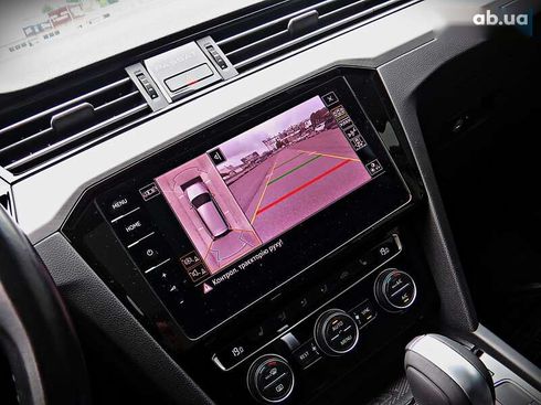 Volkswagen Passat 2020 - фото 13