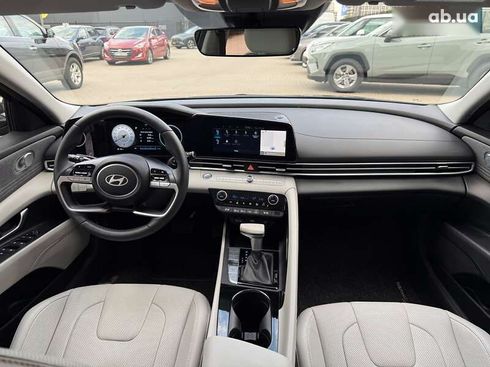 Hyundai Elantra 2024 - фото 24