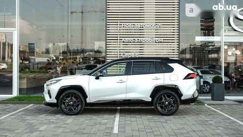 Toyota RAV4 2023 - фото 3