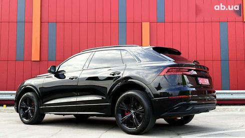 Audi Q8 2019 - фото 14