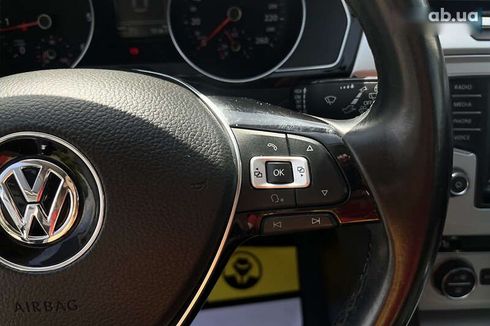 Volkswagen Passat 2015 - фото 21