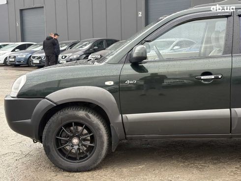 Hyundai Tucson 2008 зеленый - фото 12