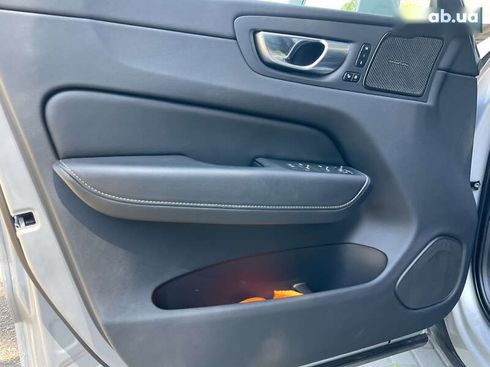 Volvo XC60 2023 - фото 29