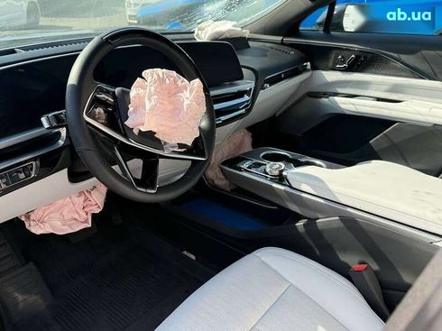 Cadillac Lyriq 2023 - фото 9