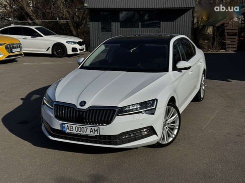 Skoda Superb 2019 - фото 3