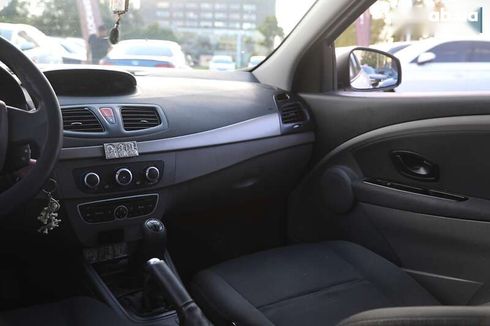 Renault Megane 2011 - фото 13