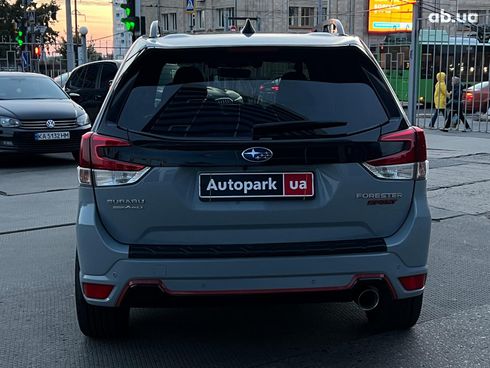 Subaru Forester 2020 серый - фото 14