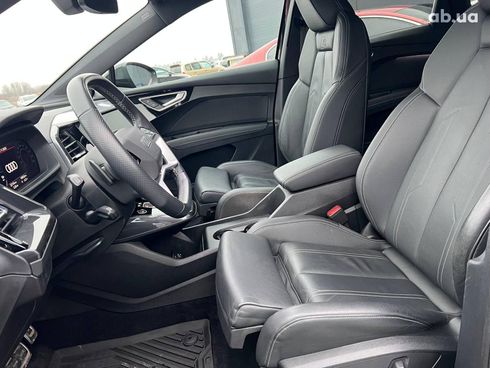 Audi Q4 e-tron 2022 черный - фото 62