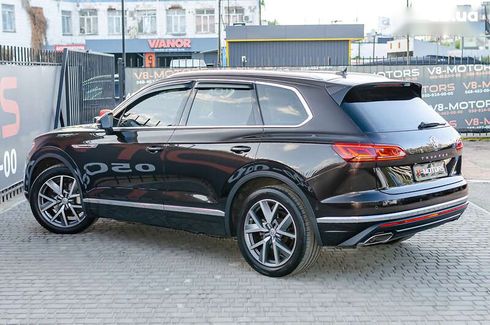 Volkswagen Touareg 2018 - фото 7