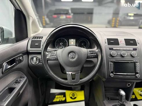 Volkswagen Touran 2012 - фото 11