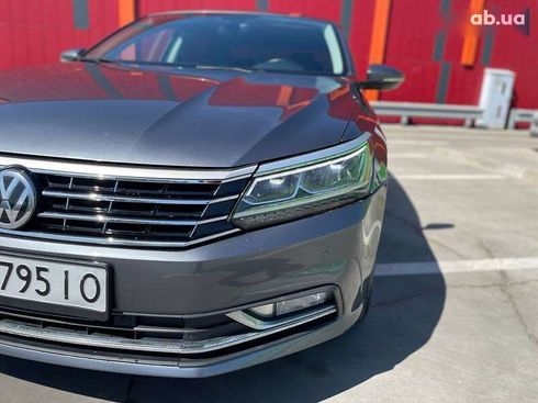Volkswagen Passat 2018 - фото 9