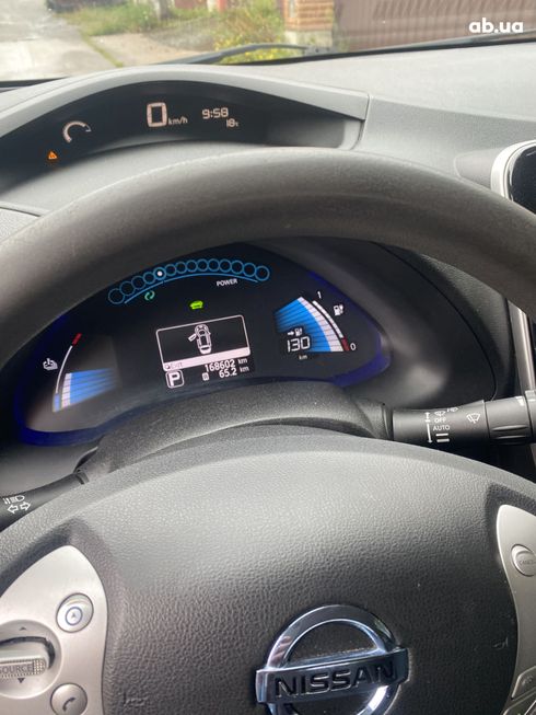 Nissan Leaf 2014 голубой - фото 6