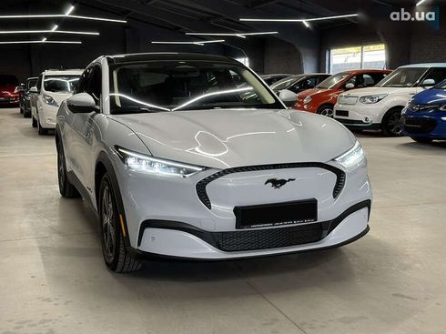 Ford Mustang Mach-E 2021 - фото 9