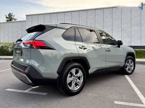 Toyota RAV4 2024 - фото 19