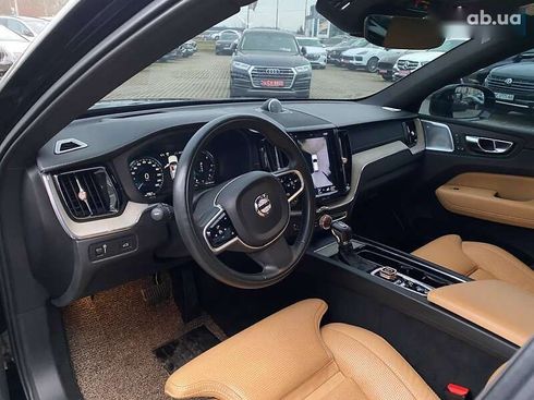 Volvo XC60 2019 - фото 13