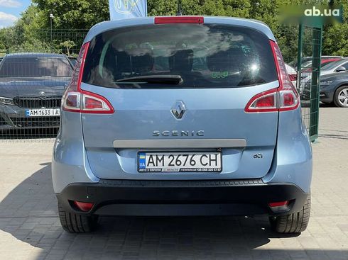 Renault Scenic 2011 - фото 17