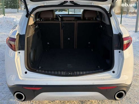 Alfa Romeo Stelvio 2020 - фото 24