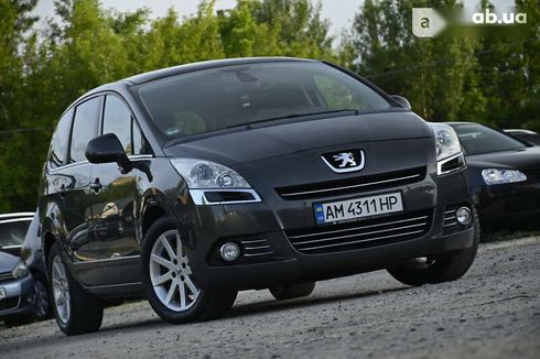Peugeot 5008 2009 - фото 4