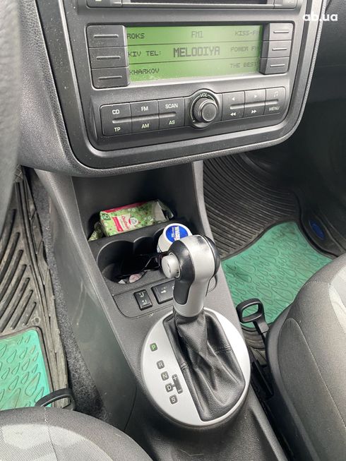 Skoda Fabia 2008 вишневый - фото 11