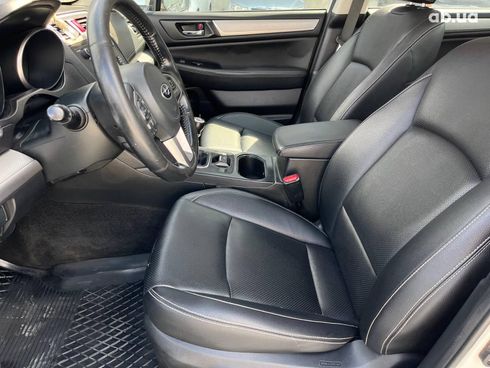 Subaru Legacy 2014 белый - фото 38