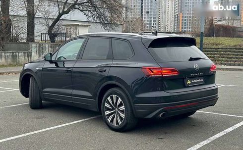 Volkswagen Touareg 2020 - фото 8