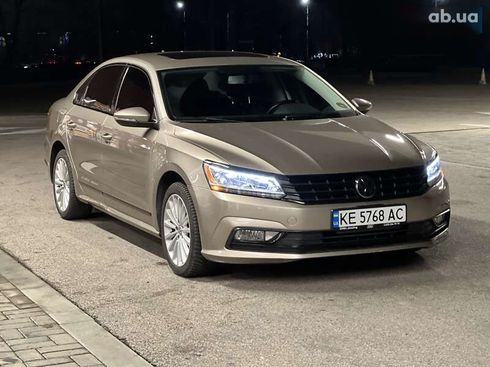 Volkswagen Passat 2015 - фото 17